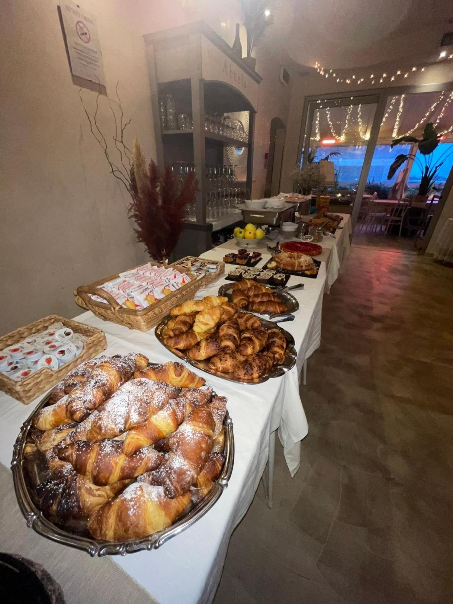ريميني Americana Beach House المظهر الخارجي الصورة